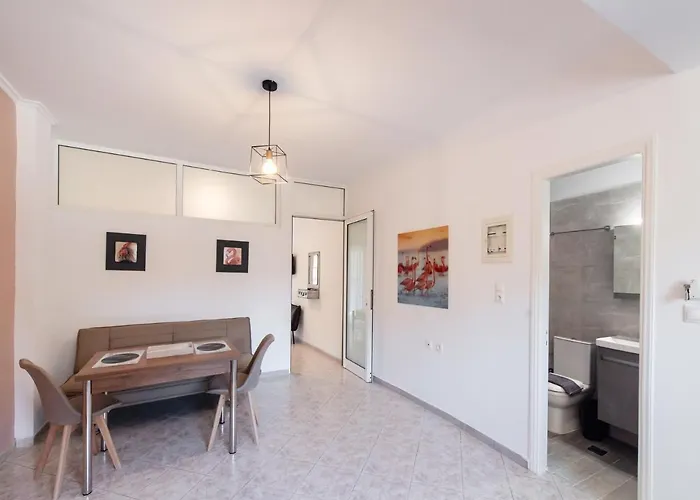 Filippa City Apartments By Imagine Lefkada